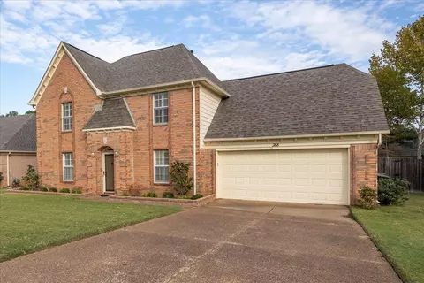 Exterior - 368 Wolf Run Rd, Collierville, TN 38017 photo 2 of 7