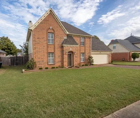 Exterior - 368 Wolf Run Rd, Collierville, TN 38017 photo 3 of 7
