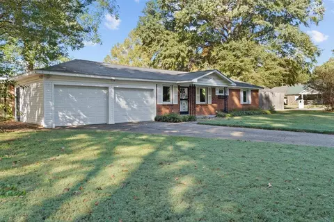 559 Chalmers Road Dr, Memphis, TN 38120