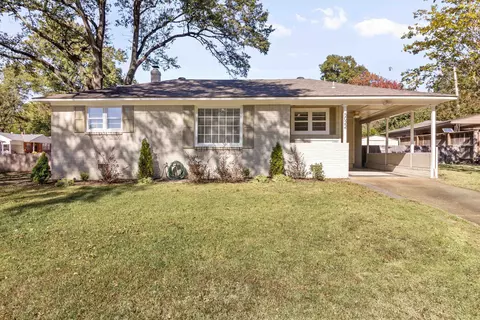 5022 Sea Isle Rd, Memphis, TN 38117