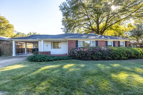 4401 Charleswood Dr, Memphis, TN 38117