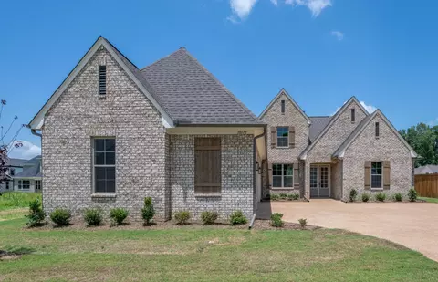 10170 Conner Field Ln, Lakeland, TN 38002