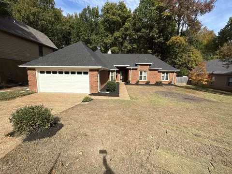 8936 E Glendale Ct, Cordova, TN 38018