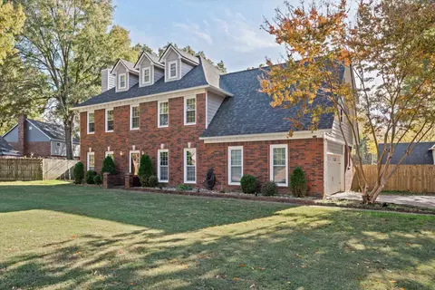 219 E Nolley Dr, Collierville, TN 38017 photo 2