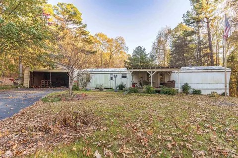 575 Bethesda Purdy Rd, Selmer, TN 38375
