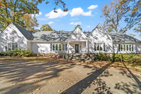 2680 Meadow Hill Cv, Germantown, TN 38138