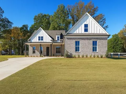 50 Nebhut Ln, Rossville, TN 38066