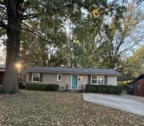 1219 S White Station Rd, Memphis, TN 38117