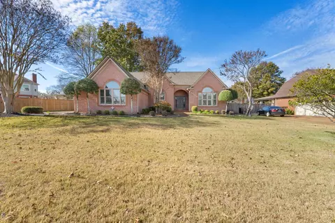 1393 Crossview Ln, Collierville, TN 38017