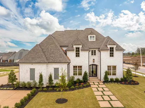 318 Beckham Dr, Collierville, TN 38017