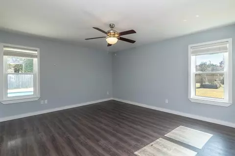Living - 3396 Venson Dr, Bartlett, TN 38135 photo 6 of 6