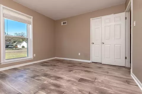 Bedroom - 3396 Venson Dr, Bartlett, TN 38135 photo 3 of 4