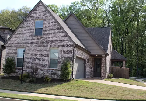564 Holden Dr, Cordova, TN 38018