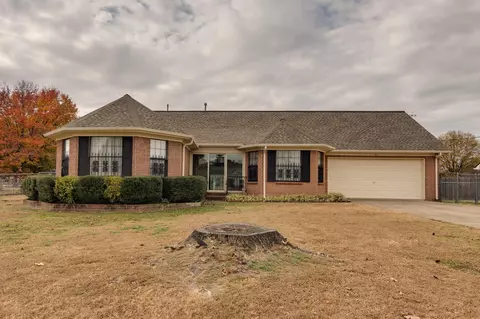 41 Kingston Dr, Atoka, TN 38004