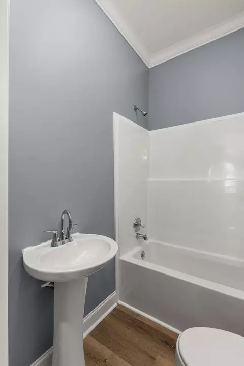 Bath - 1218 Proper St, Corinth, MS 38834 photo 1 of 1