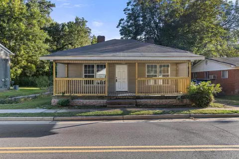 1218 Proper St, Corinth, MS 38834