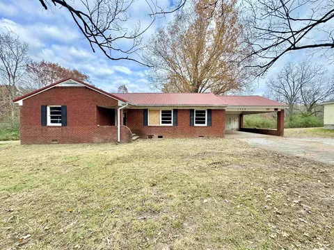 1763 E Chester St, Jackson, TN 38301