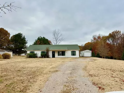 297 Joe Barfield Rd, Henning, TN 38041