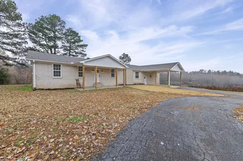 835 Curve Woodville Rd, Gates, TN 38037