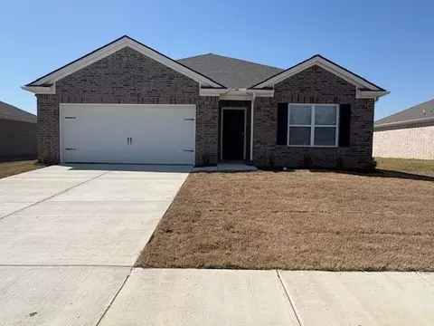 7975 Royster Creek Dr E, Millington, TN 38053