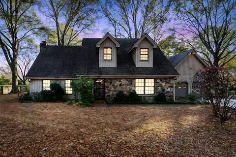 8227 Echo Hills Ln, Memphis, TN 38125