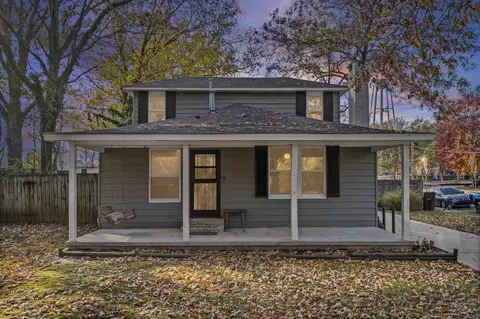2947 Court St, Bartlett, TN 38134