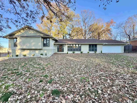 3836 Birchleaf Rd, Memphis, TN 38116
