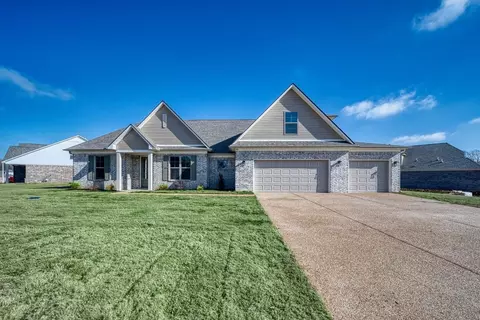 142 Como Ln, Atoka, TN 38004