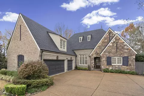 9978 Bluestem Cv, Lakeland, TN 38002