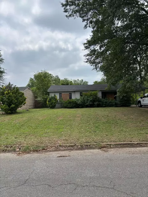 1423 Abernathy Rd, Memphis, TN 38116