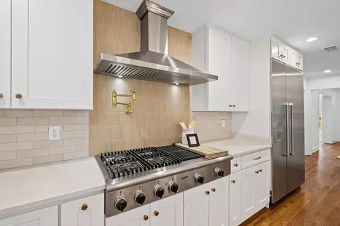 Kitchen - 59 Devon Way, Memphis, TN 38111 photo 4 of 6