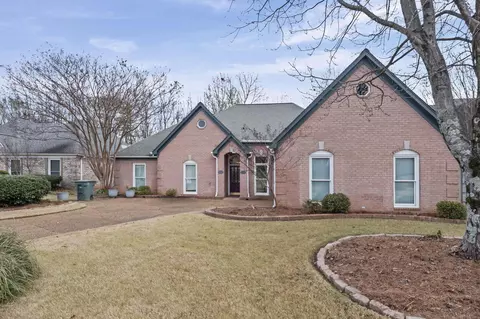 956 Spinnaker Ln, Cordova, TN 38018