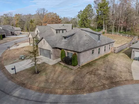 8820 Kinder Mill Cv, Lakeland, TN 38002