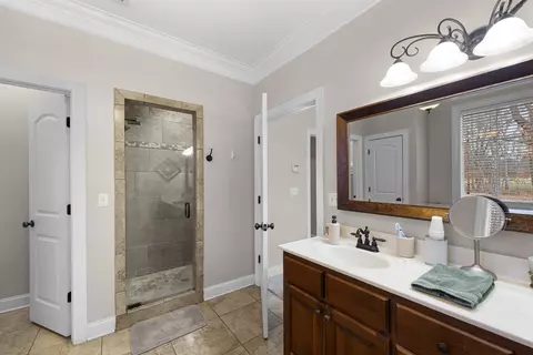 Bath - 3285 Shadowood Ln, Corinth, MS 38834 photo 2 of 3