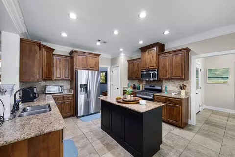 Kitchen - 3285 Shadowood Ln, Corinth, MS 38834 photo 1 of 4