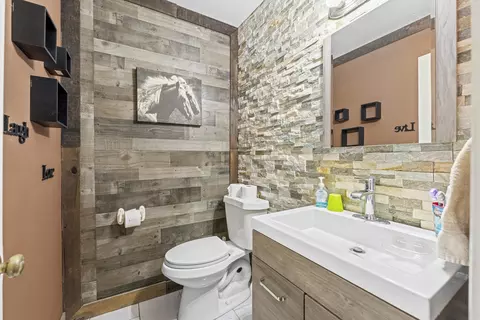 Bath - 754 Mcwilliams Rd, Covington, TN 38019 photo 1 of 6