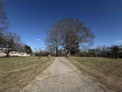 Exterior - 754 Mcwilliams Rd, Covington, TN 38019 photo 7 of 13