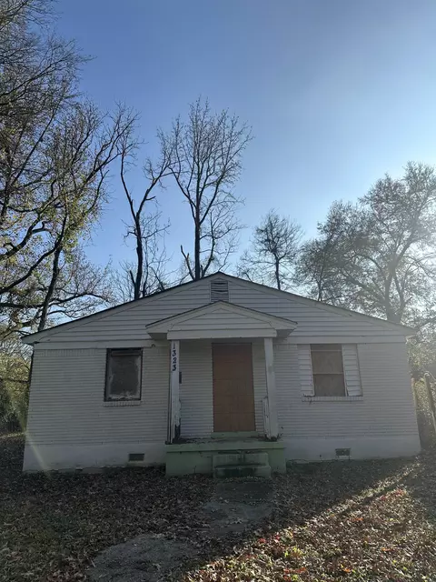 1323 Smith Ave, Memphis, TN 38107