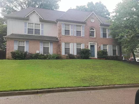 8739 Cedar Mills Cir, Memphis, TN 38016