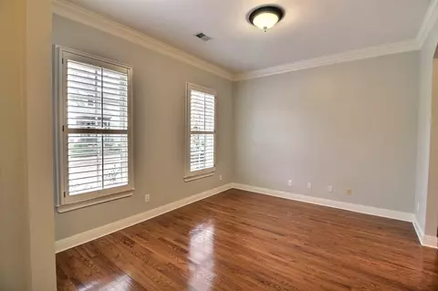Living - 845 Mcferrin Ln, Collierville, TN 38017 photo 4 of 4
