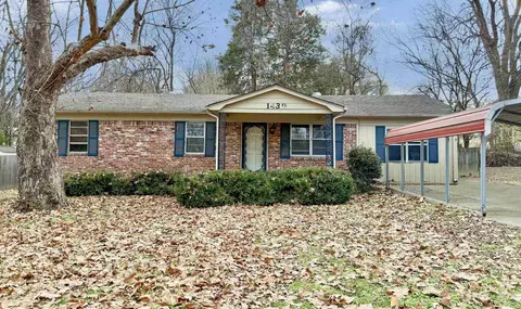 1439 Hazel Cir, Dyersburg, TN 38024