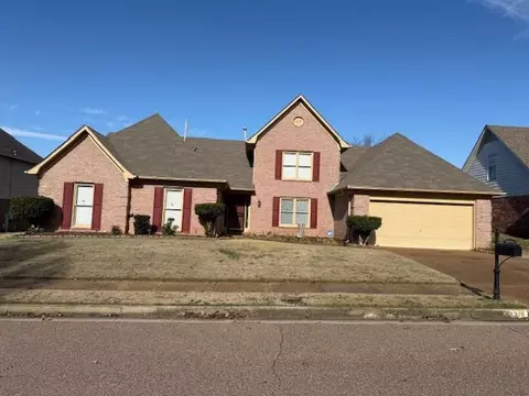 10216 Woodland Hills Dr, Cordova, TN 38018
