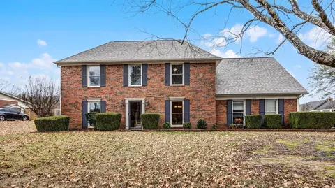 Exterior - 1105 Winrose Dr, Collierville, TN 38017 photo 2 of 5