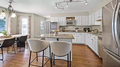 Kitchen - 1105 Winrose Dr, Collierville, TN 38017 photo 3 of 3