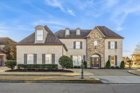 9655 Grays Meadow Dr, Cordova, TN 38018
