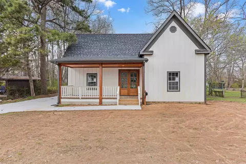 211 Hays Ave, Trenton, TN 38382