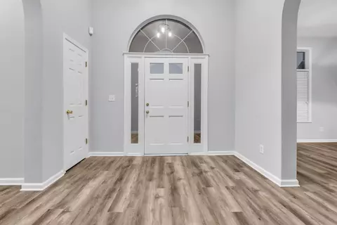 Entry Way - 4936 Rivercrest Ln, Bartlett, TN 38135 photo 3 of 6