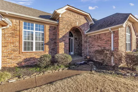Exterior - 4936 Rivercrest Ln, Bartlett, TN 38135 photo 2 of 5