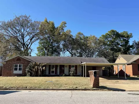 3669 Twinmont St, Memphis, TN 38128