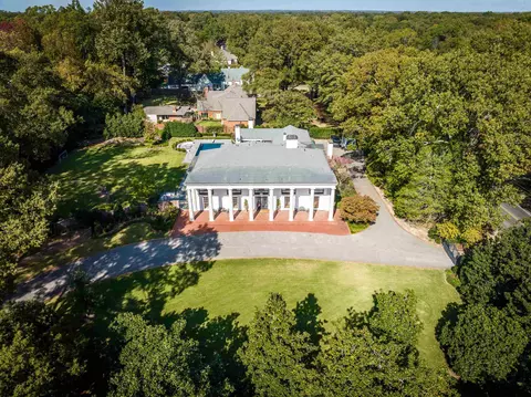 4354 Walnut Grove Rd, Memphis, TN 38117